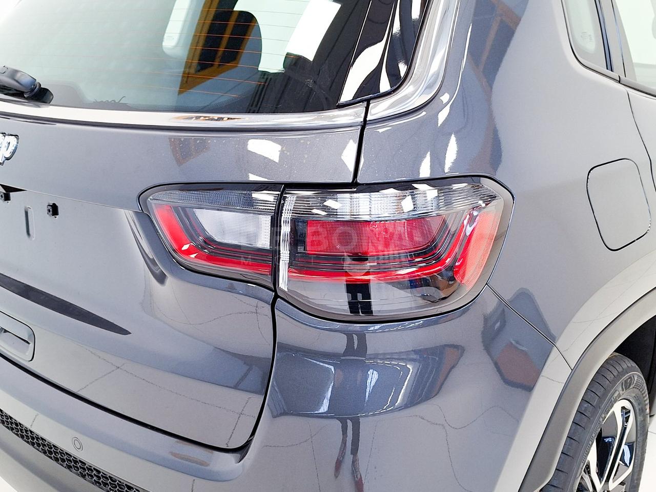 Jeep Compass 1.5 turbo t4 mhev altitude 2wd 130cv dct