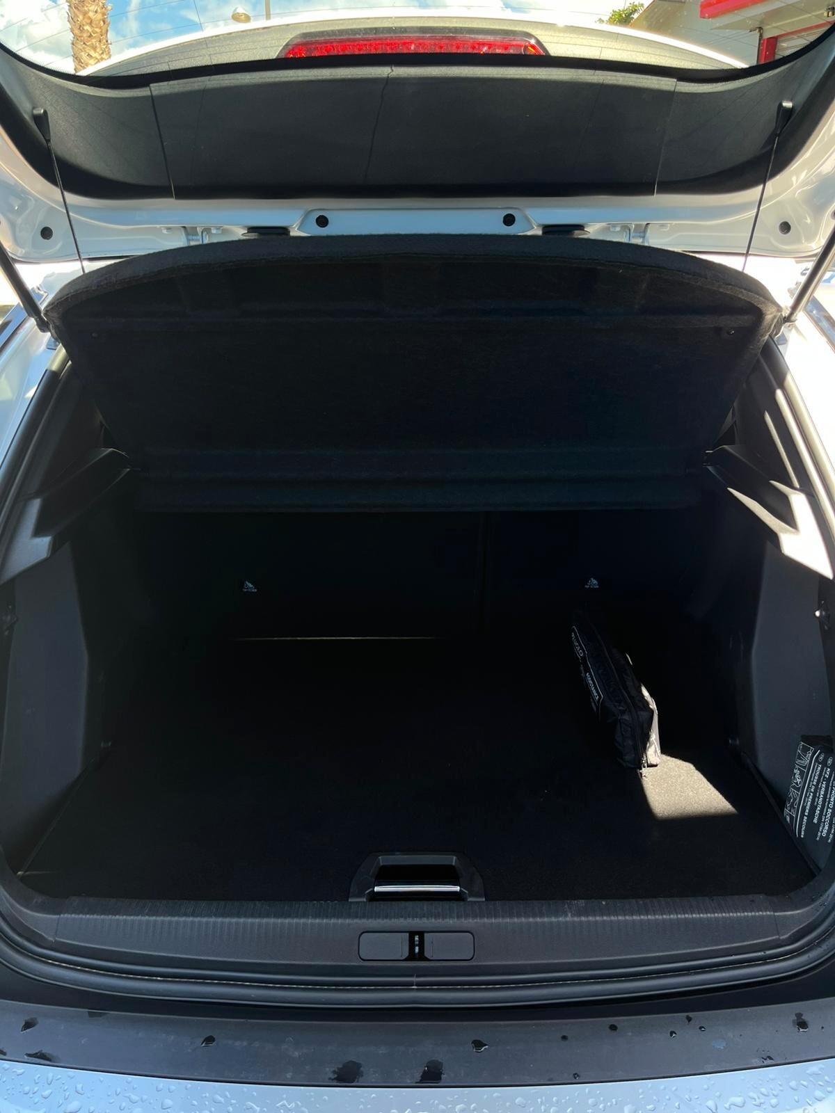 Peugeot 2008 PureTech 130 S&S EAT8 Allure Pack