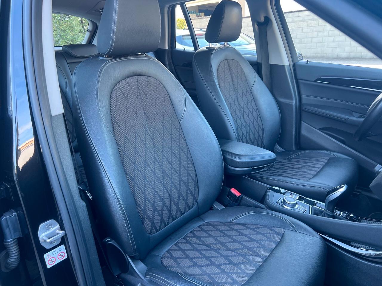 Bmw X1 sdrive18d xLine auto LED/NAVI/PELLE/18; PERFETTA