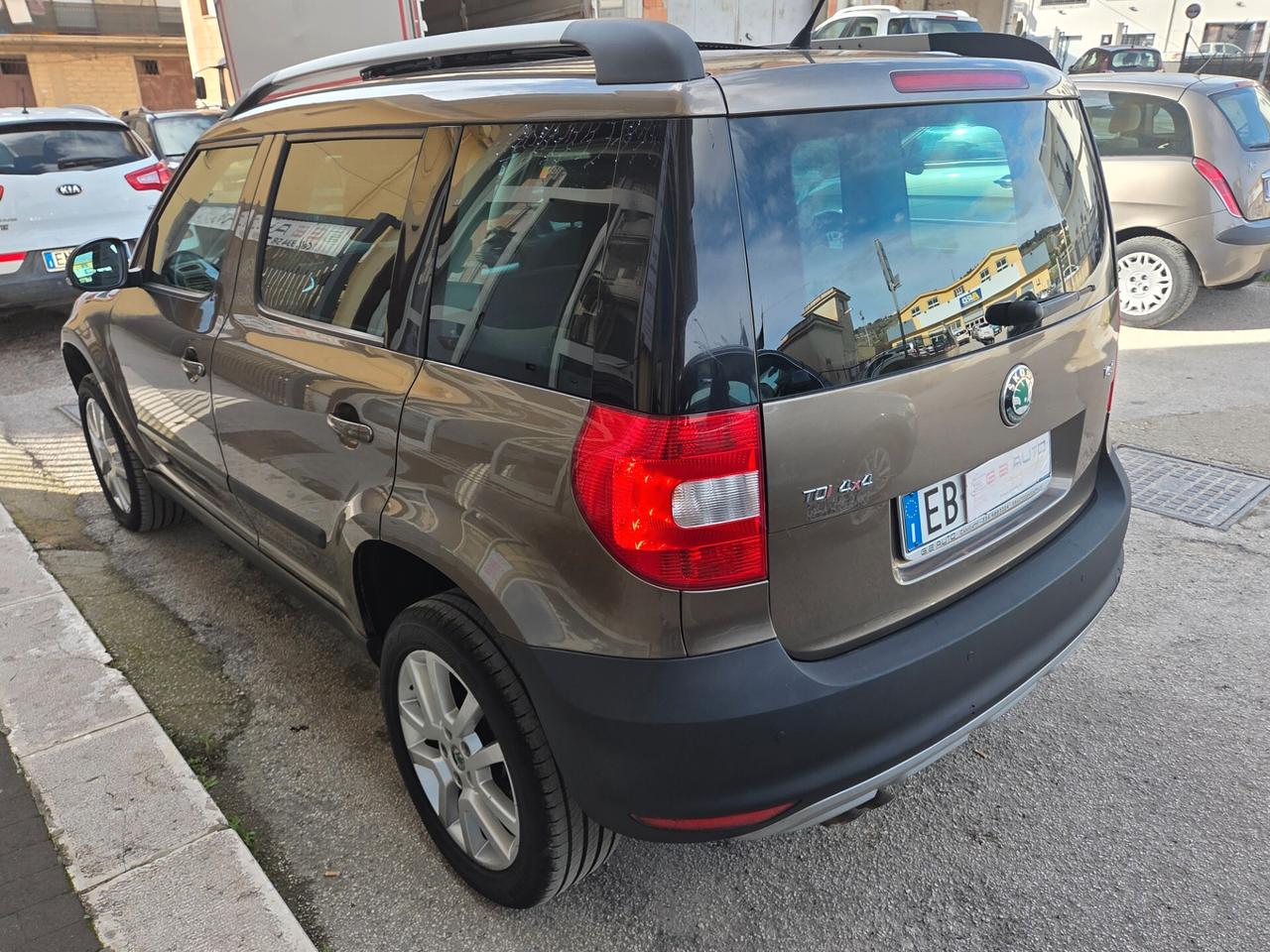 SKODA YETI 4X4 2.0 TDI 140 CV TETTO APRIB KM CERTIF