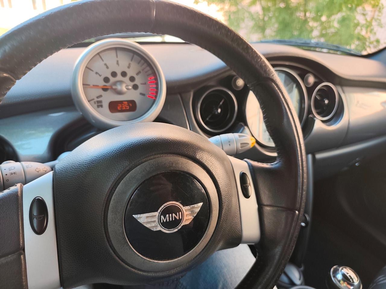 Mini One 1.6 benzina euro 4 Cabrio neopatentati