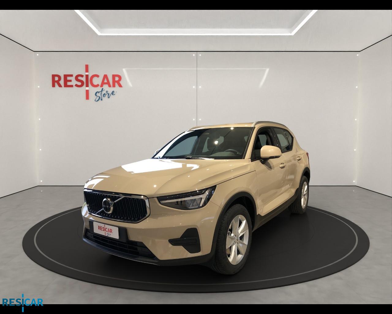 VOLVO XC40 CORE B3 AUT