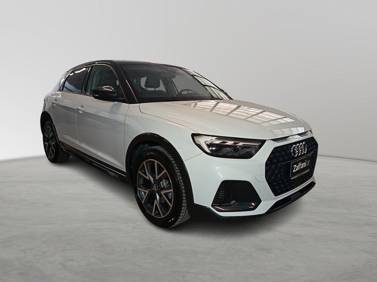 AUDI A1 2ª serie - A1 citycarver 30 TFSI S tronic Admired