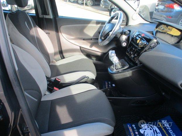 Lancia Ypsilon 1.2 BENZINA EURO 6 GOLD **48000KM**