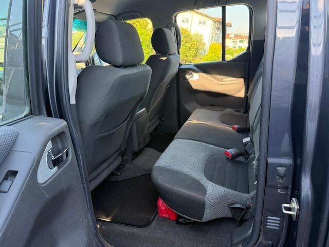 Nissan Navara 2.5 dCi 190CV Double Cab Manuale