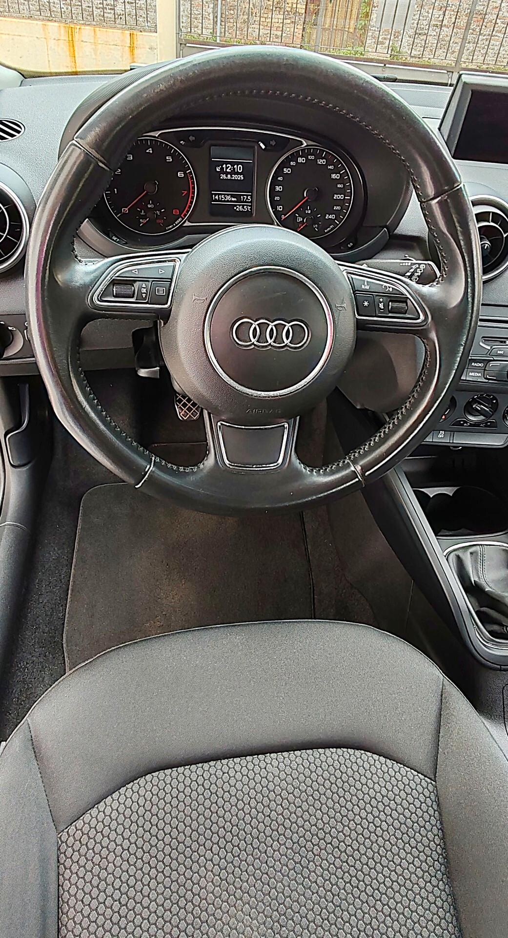 Audi A1 1.2 FSI Attraction 2013 Ok Neopatentati