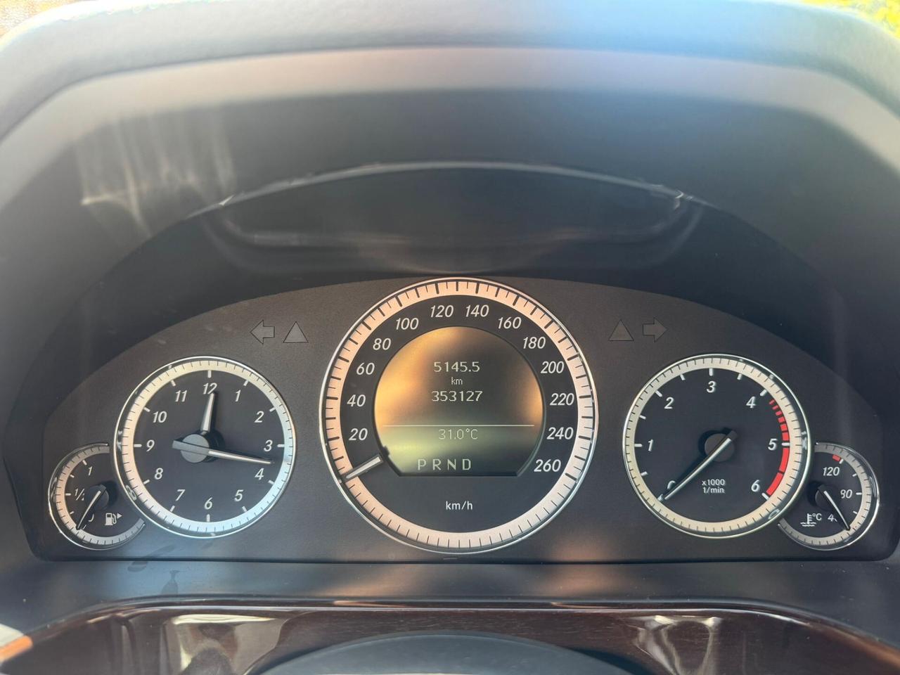 MERCEDES-BENZ E 220 CDI EXECUTIVE