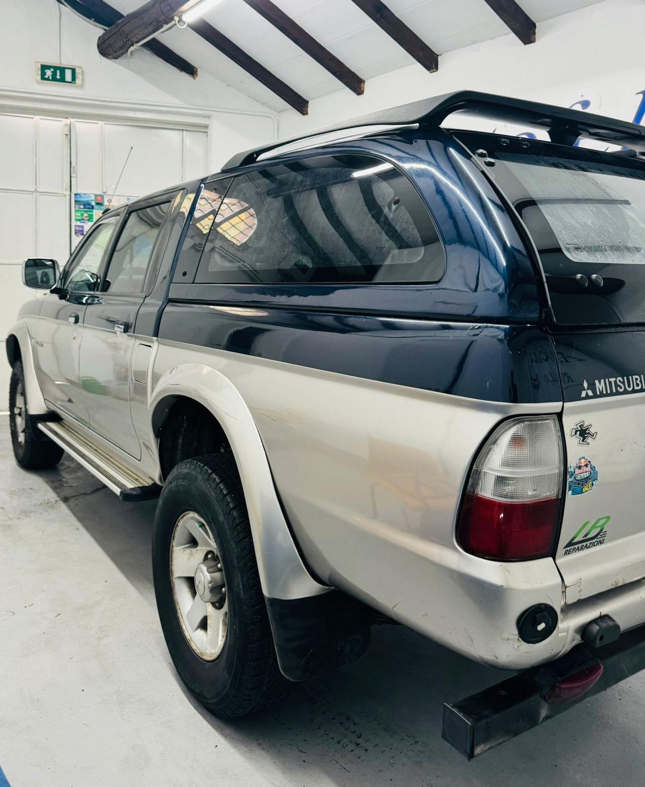 Mitsubishi L200 2.5 TDI 4WD Club Cab Pick-up GLS