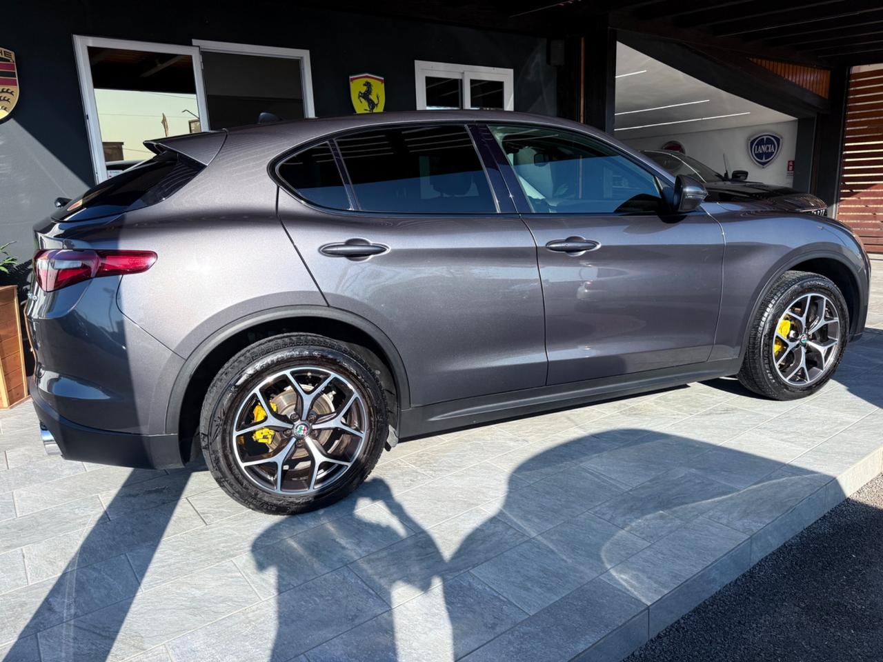 Alfa Romeo Stelvio 2.2 Turbodiesel 210 CV AT8 Q4 Super