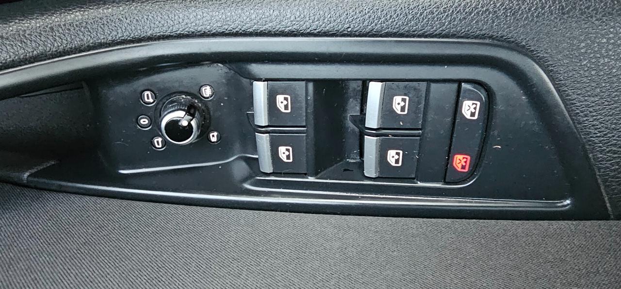 Audi A4 Avant 40 TDI quattro S tronic Business