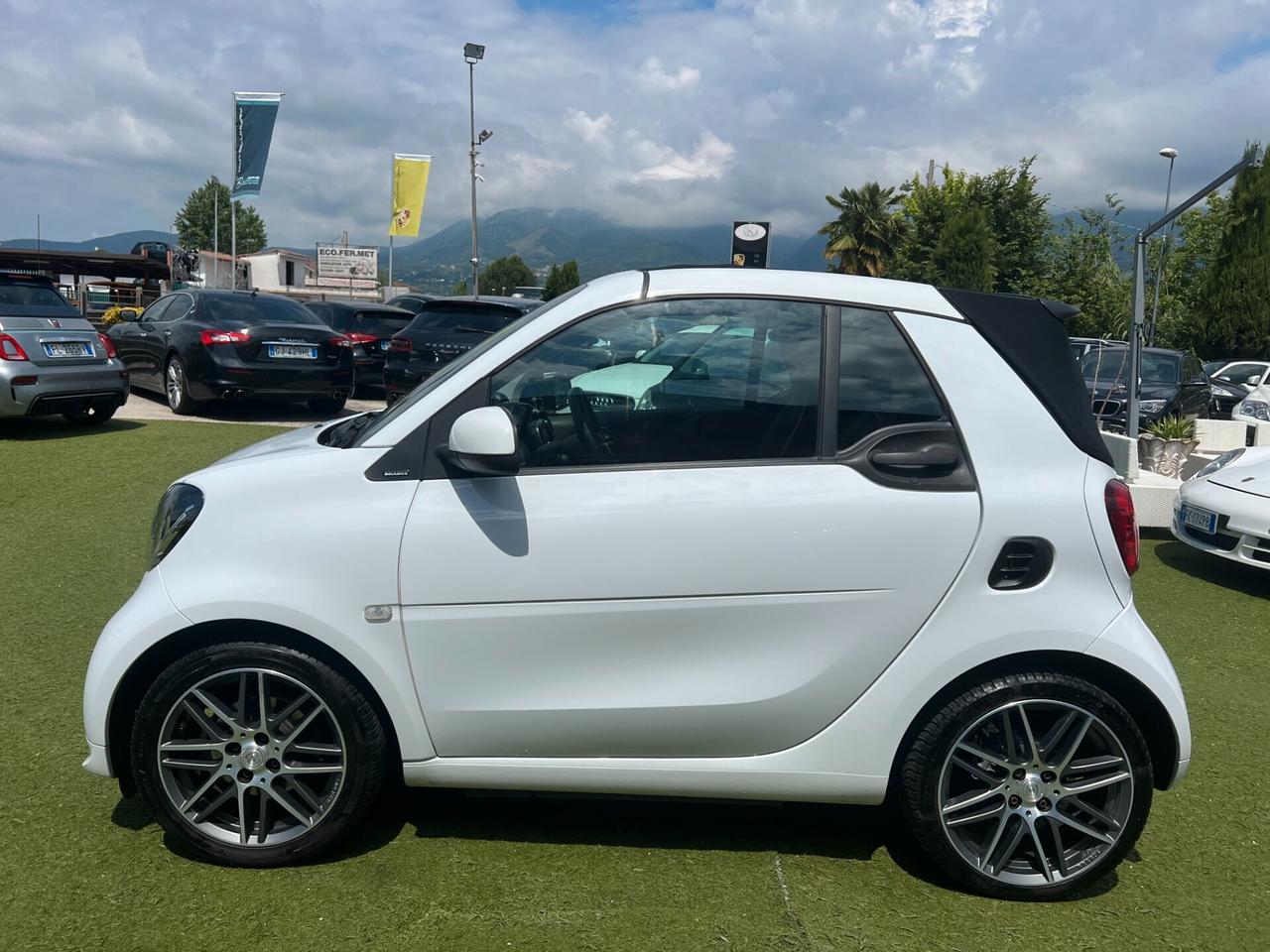 Smart ForTwo BRABUS 0.9 Turbo twinamic cabrio Xclusive/NAVI/CAMERA/ISOFIX