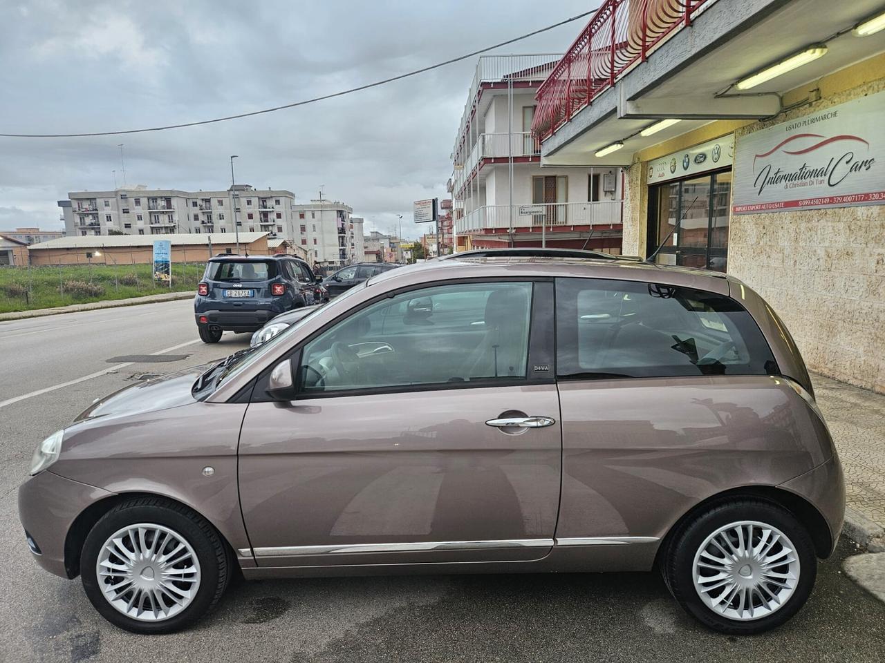 Lancia Ypsilon 1.2 69cv Diva