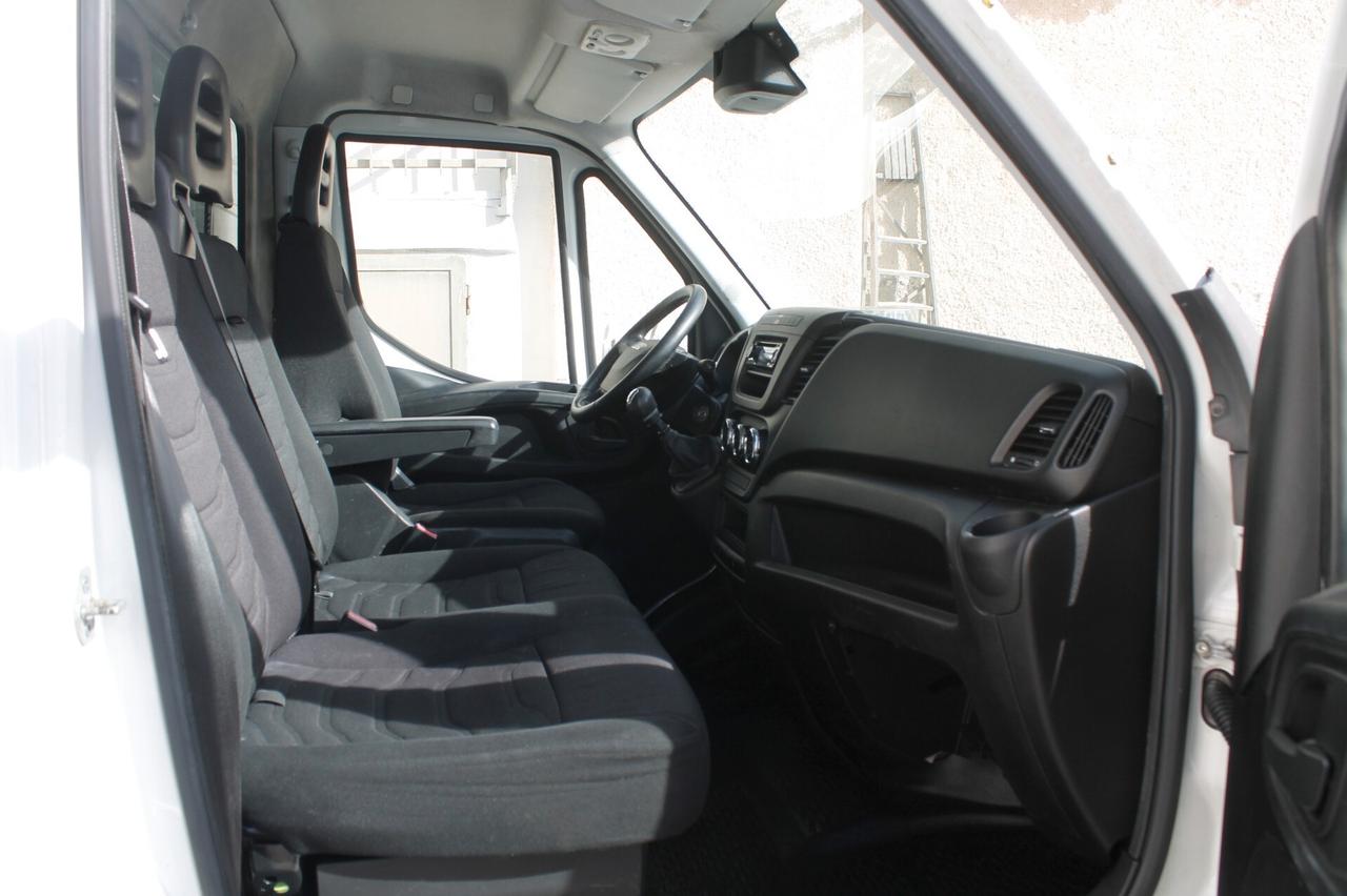 Iveco Daily 35S15 2.3 150 CV CASSA BOX IN ALLUMINIO