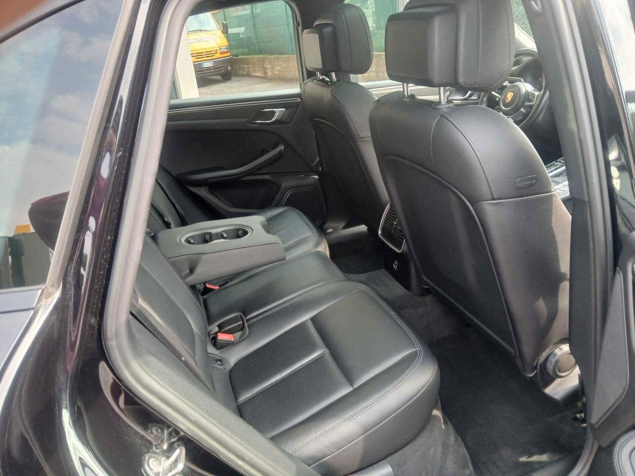 Porsche Macan 2.0 245 CV ANN0 2021 TETTO PANORAMICO