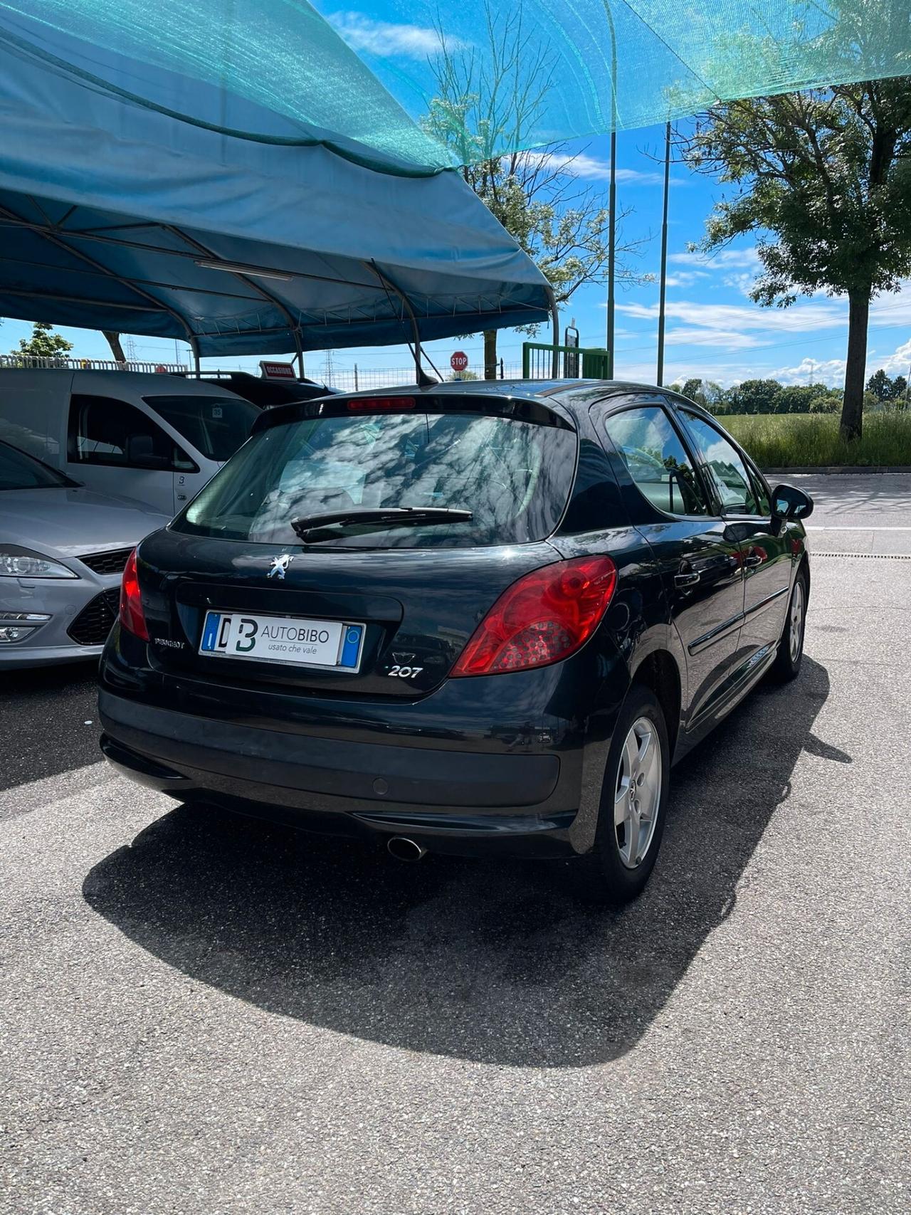 Peugeot 207 1.4 VTi 95CV 5p. GPL