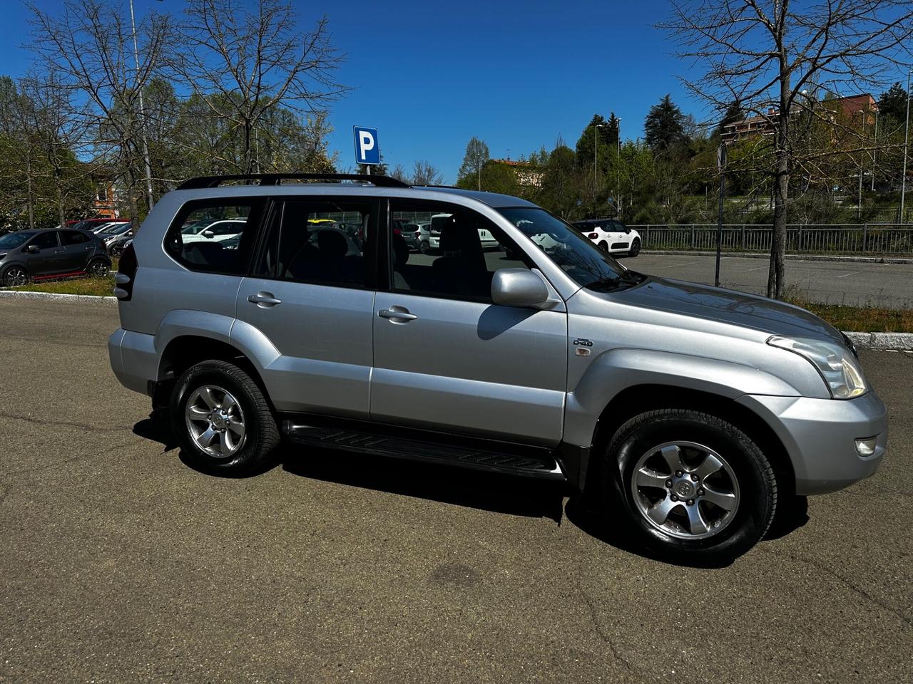 Toyota Land Cruiser 3.0 D-4D 16V cat 5 porte Sol KDJ120