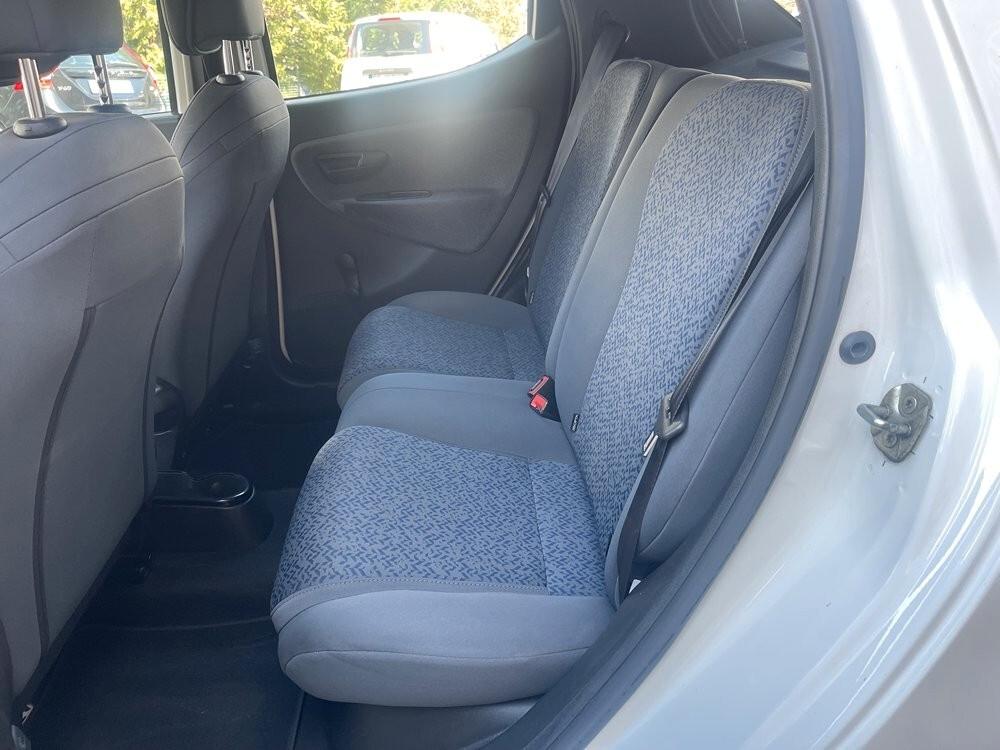 Lancia Ypsilon 1.0 FireFly 5 porte S&S Hybrid Ecochic NEO PATENTATI