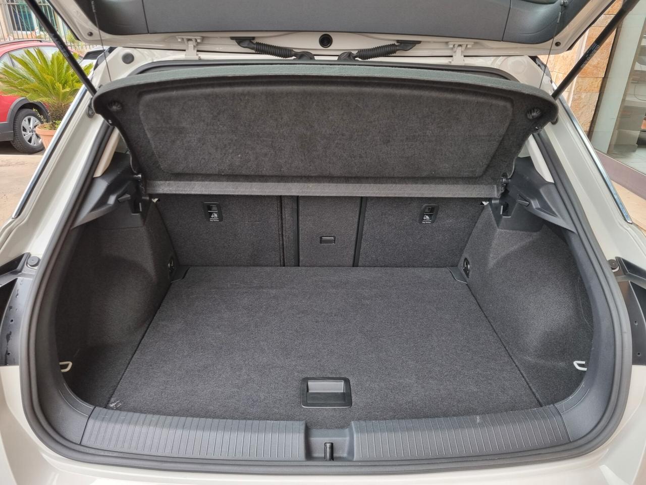 Volkswagen T-Roc 1.0 TSI Life