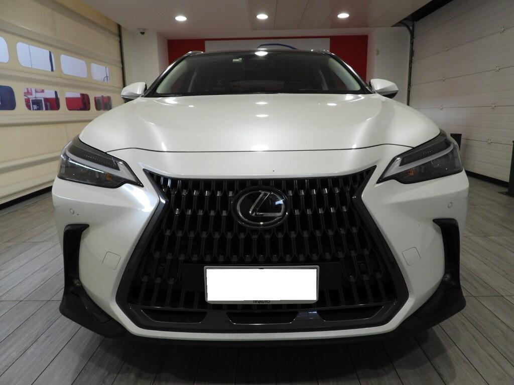 Lexus NX 2.5 Plug-in Premium 4WD e-CVT