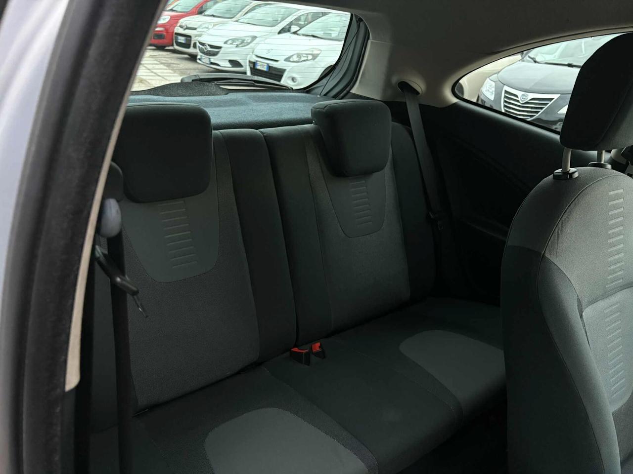 Ford Ka Ka+ 1.2 8V 69CV Titanium