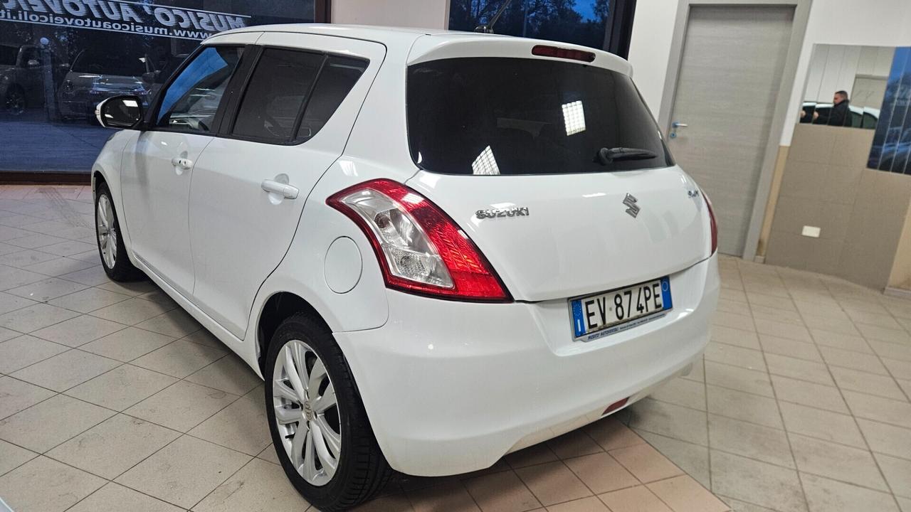 Suzuki Swift 1.3 DDiS 5 porte B-Cool Bi-Color
