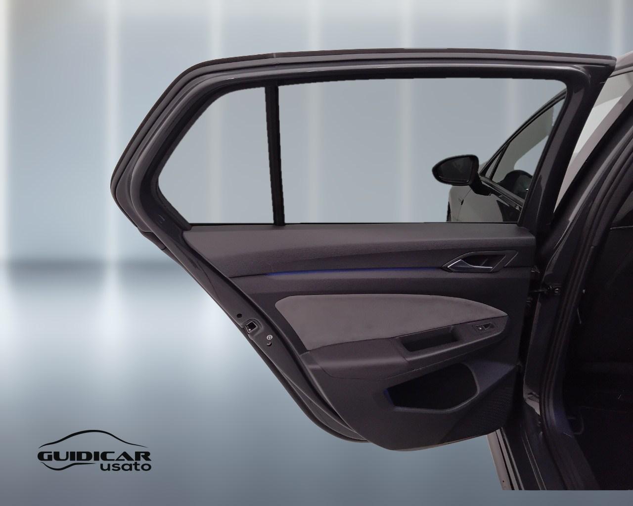 VOLKSWAGEN Golf VIII 2020 - Golf 1.5 tsi evo R-Line 130cv
