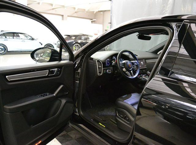 PORSCHE Cayenne Coupé 3.0 V6 E-Hybrid Platinum Edition Iva Esposta