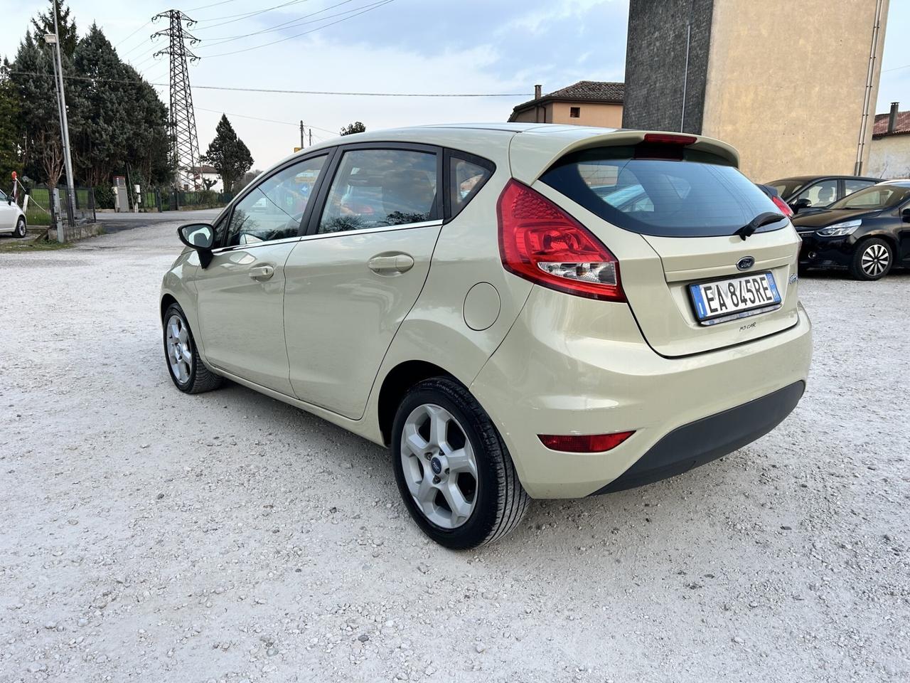 FORD FIESTA 1.4 92CV TIT. GPL UNICO CERTIFICATA