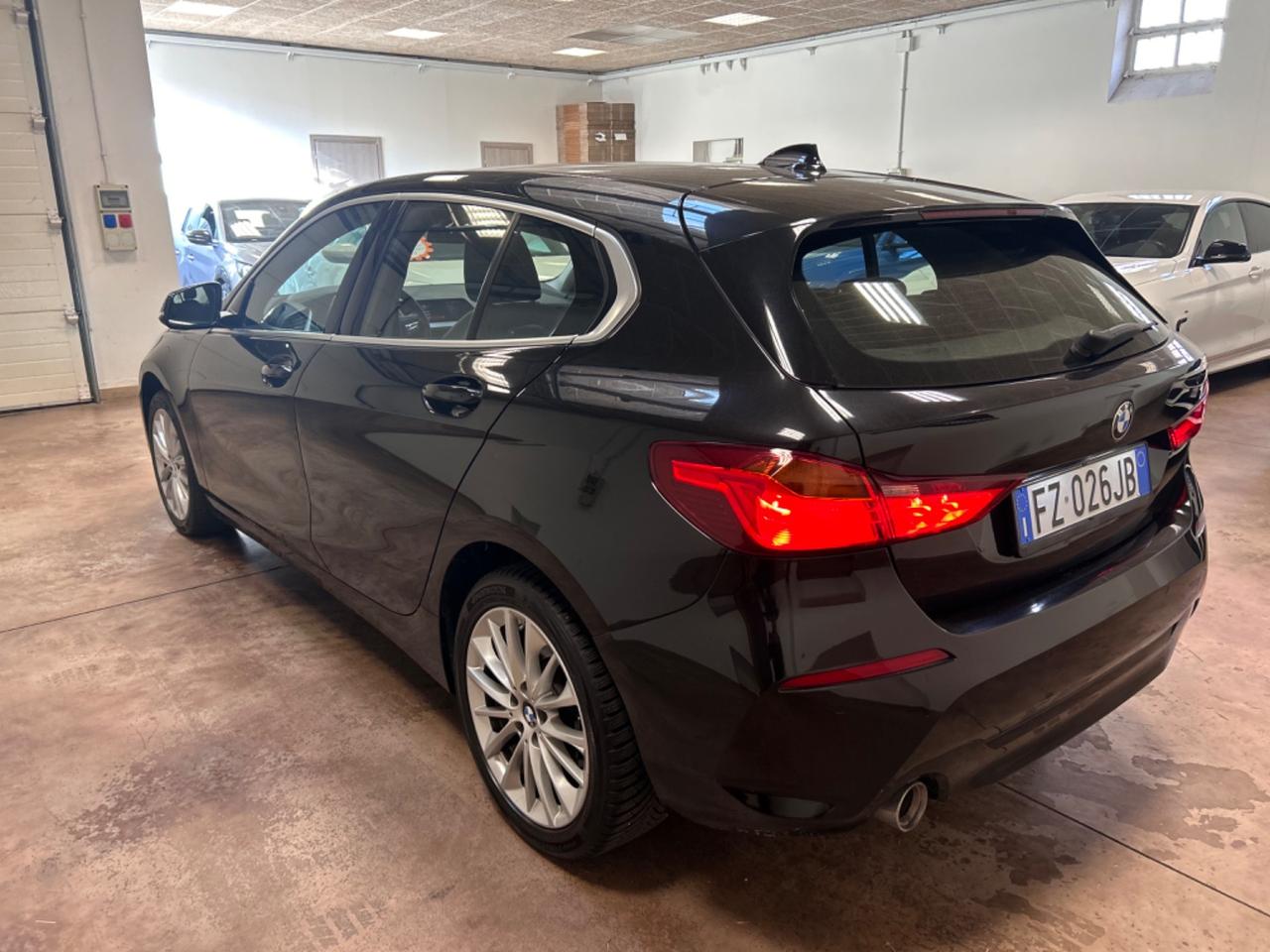 Bmw 116 116d 5p. Msport