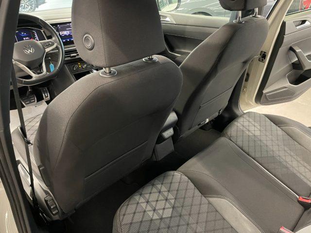 VOLKSWAGEN Taigo 1.0 TSI 110 CV DSG R-Line