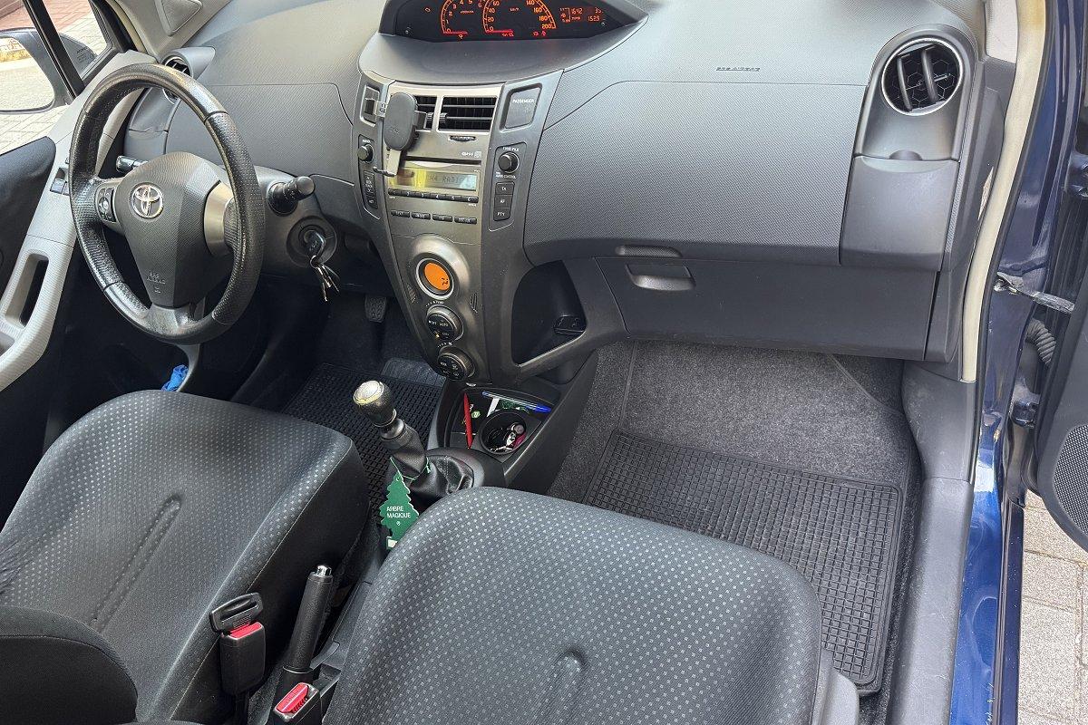 TOYOTA Yaris 1.4 D-4D DPF 5 porte Sol