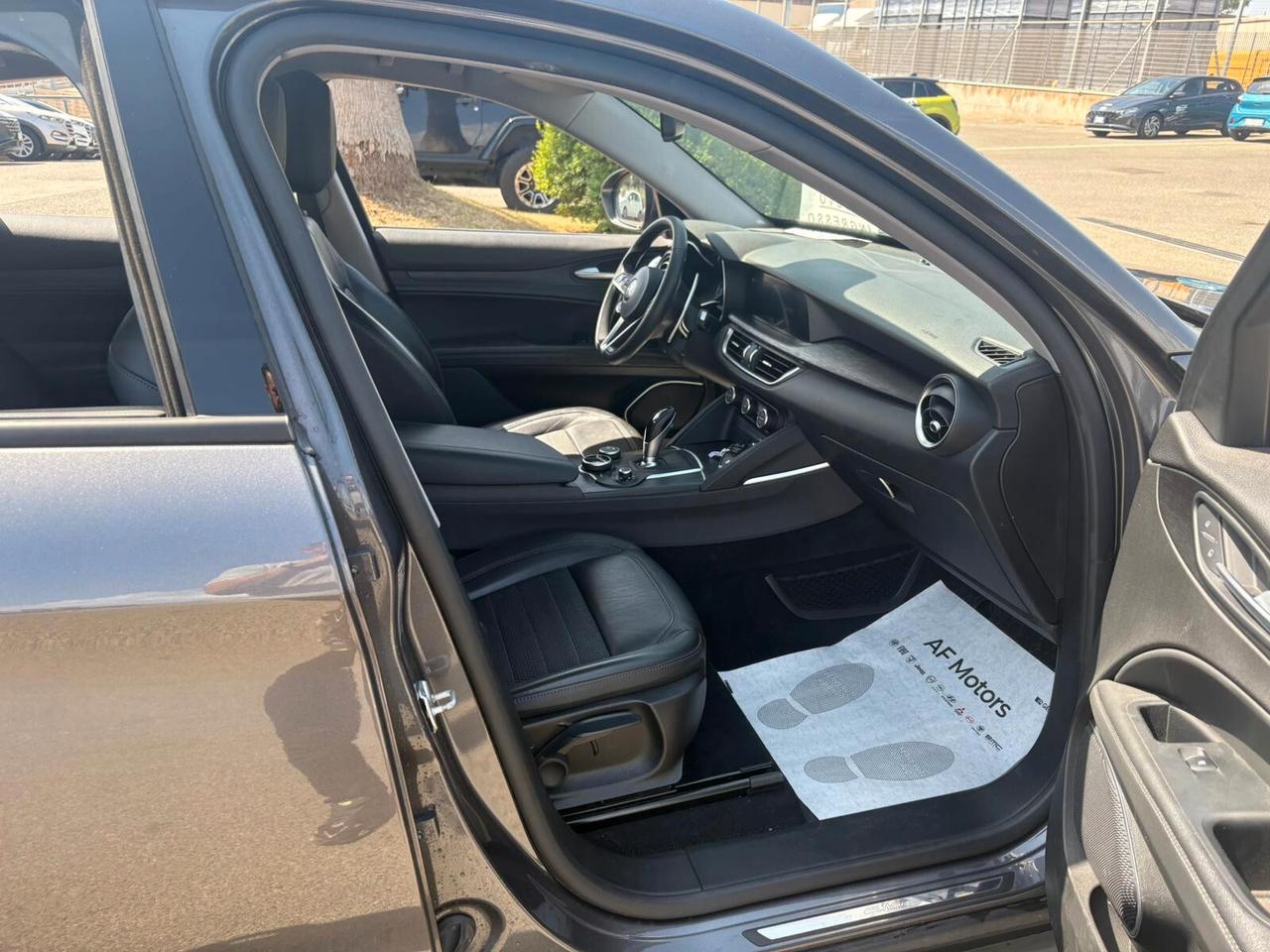 Alfa Romeo Stelvio 2.2 Turbodiesel 180 CV AT8 RWD Super