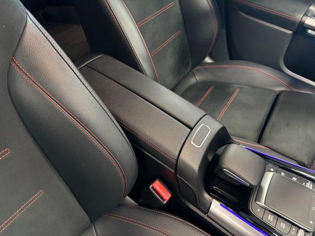 MERCEDES-BENZ GLA 180 d AMG Premium Automatico