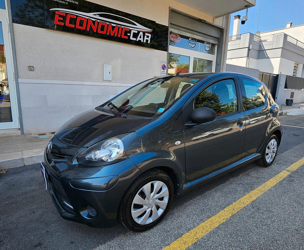 Toyota Aygo 1.0 12V VVT-i 5 porte Lounge Connect