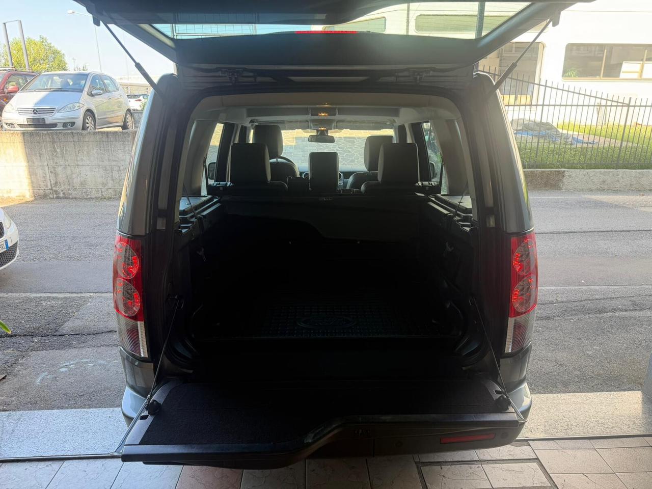 Land Rover Discovery 4 3.0 TDV6 211CV S 7 posti