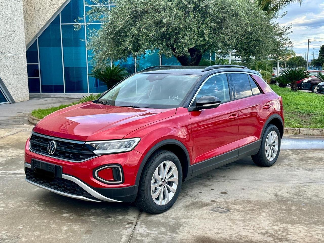 Volkswagen T-Roc 1.0 tsi 115cv possibilità noleggio no scoring