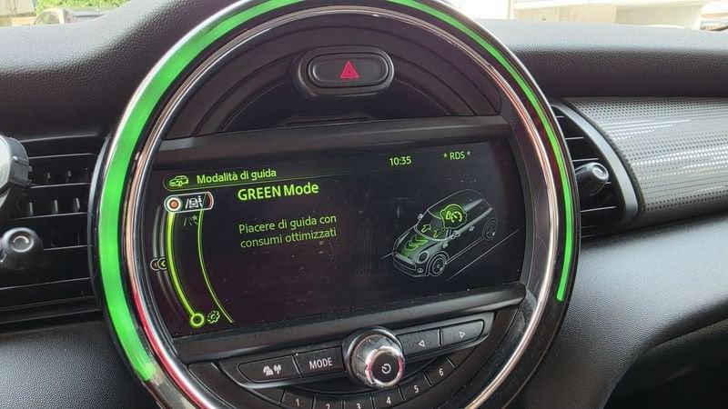 MINI Mini Cooper D LED NAVI HARMAN KARDON PDC