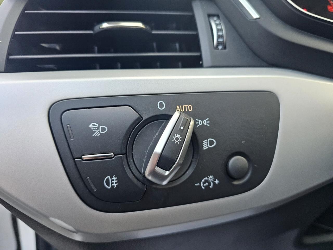 Audi A4 30 TDI/136 CV S tronic line edition