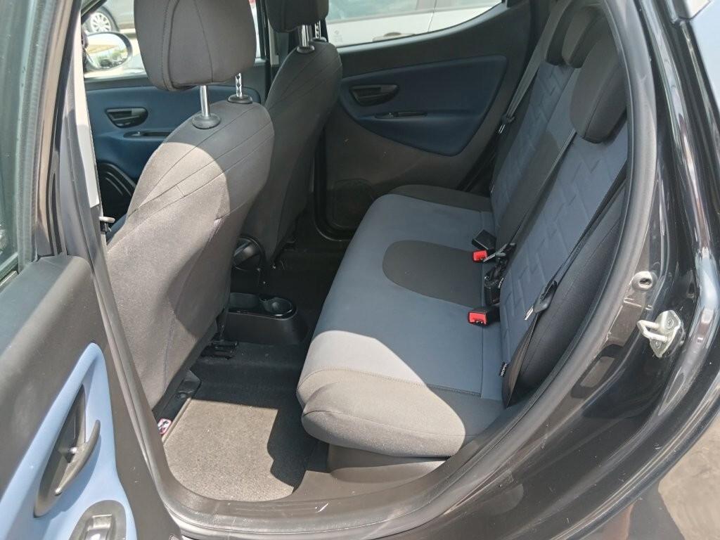 Lancia Ypsilon 1.0 FireFly 5 porte S&S Hybrid Platino