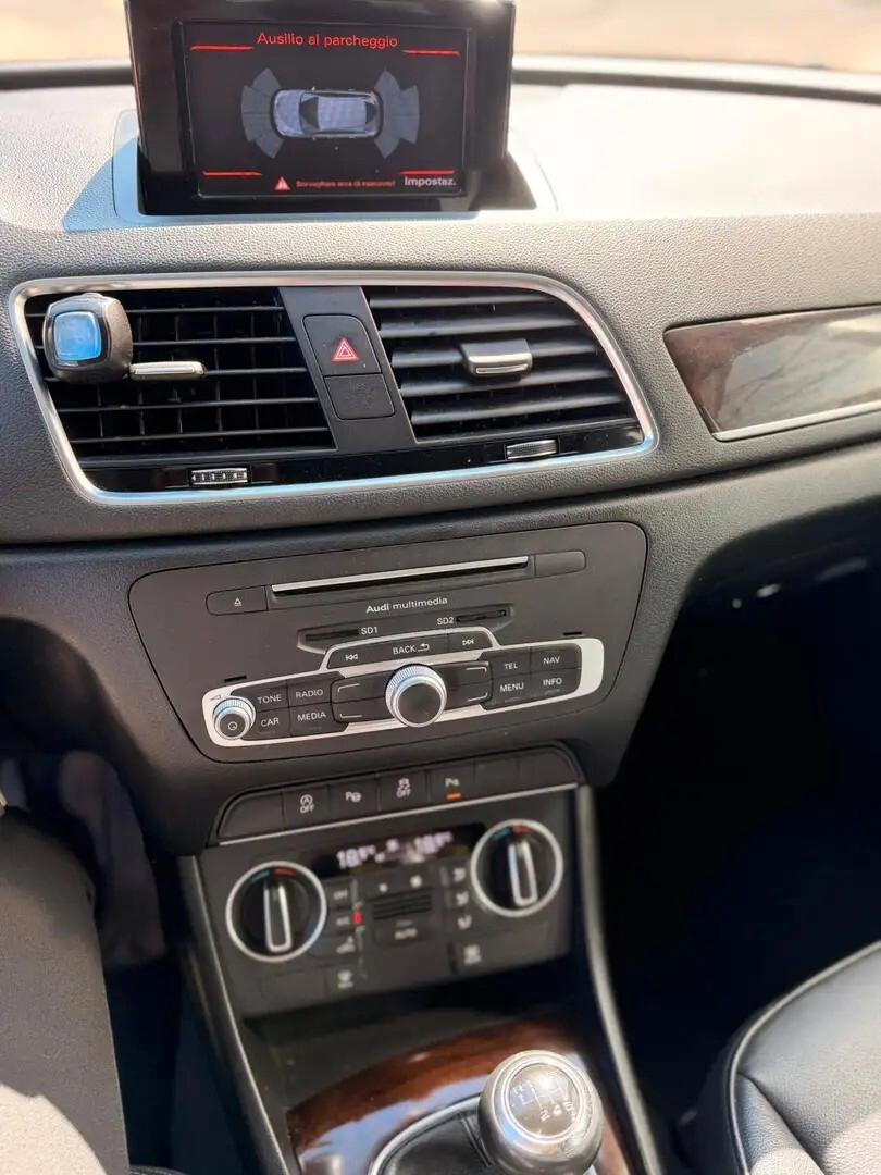 Audi Q3 2.0 TDI 120 CV Business