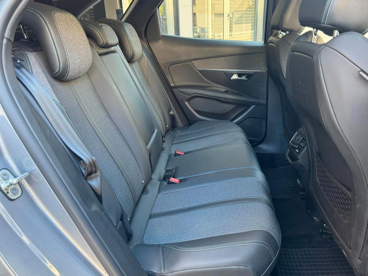 PEUGEOT 3008 1.5 HDI 130 CV. BI-COLORE ALLURE FULL