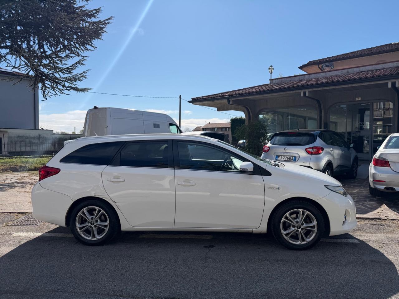 Toyota Auris Touring Sports 1.8 Hybrid Lounge