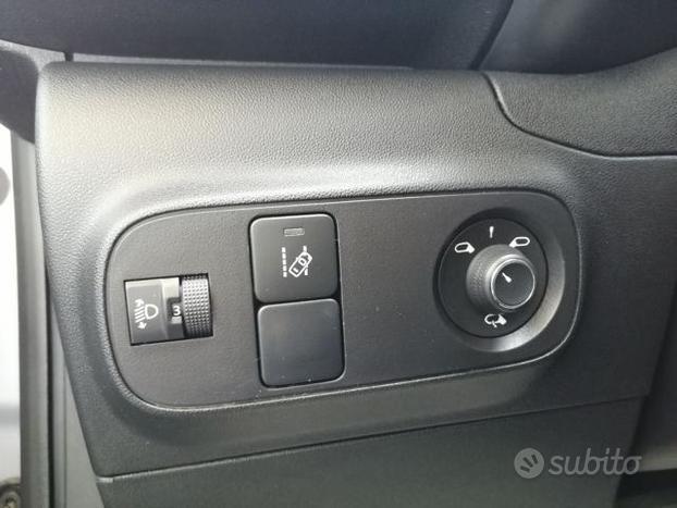 CITROEN C3 PureTech 82 CV S&S Feel