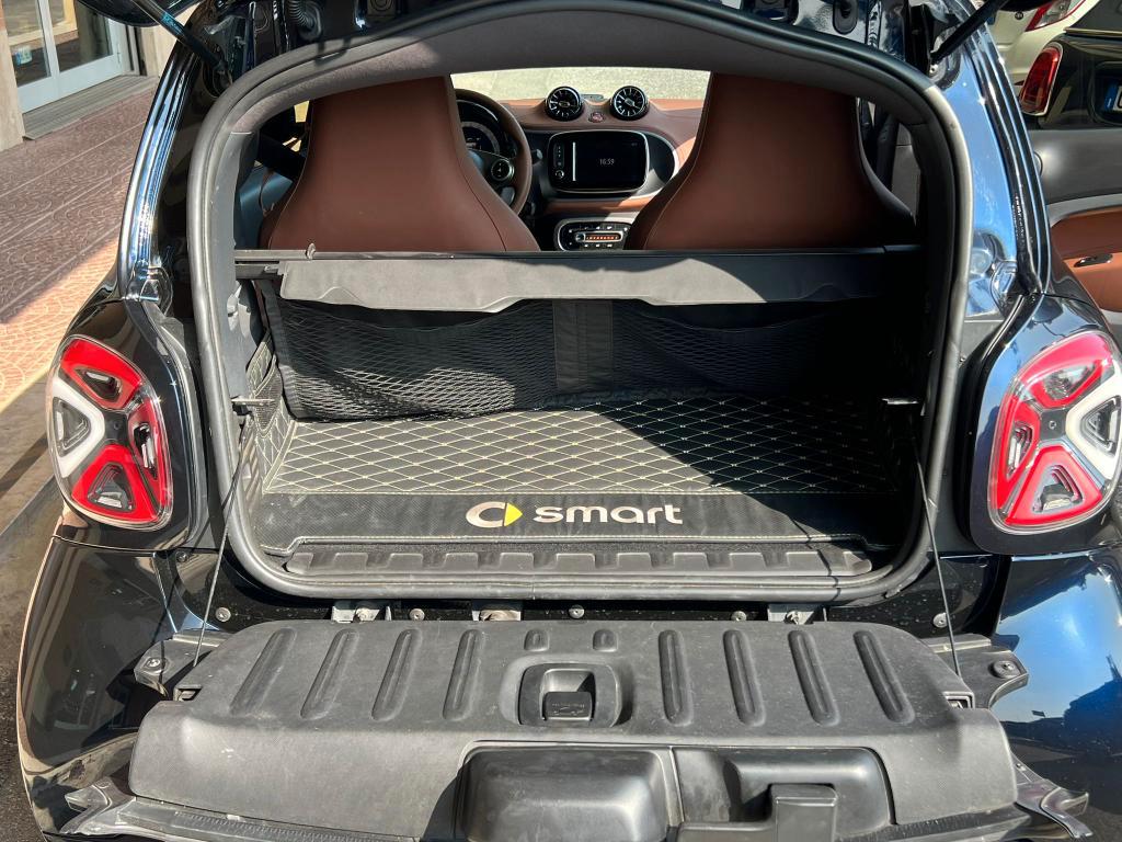 Smart fortwo coupe Fortwo 0.9 t 90cv Twinamic Paris Blu Brabus Style