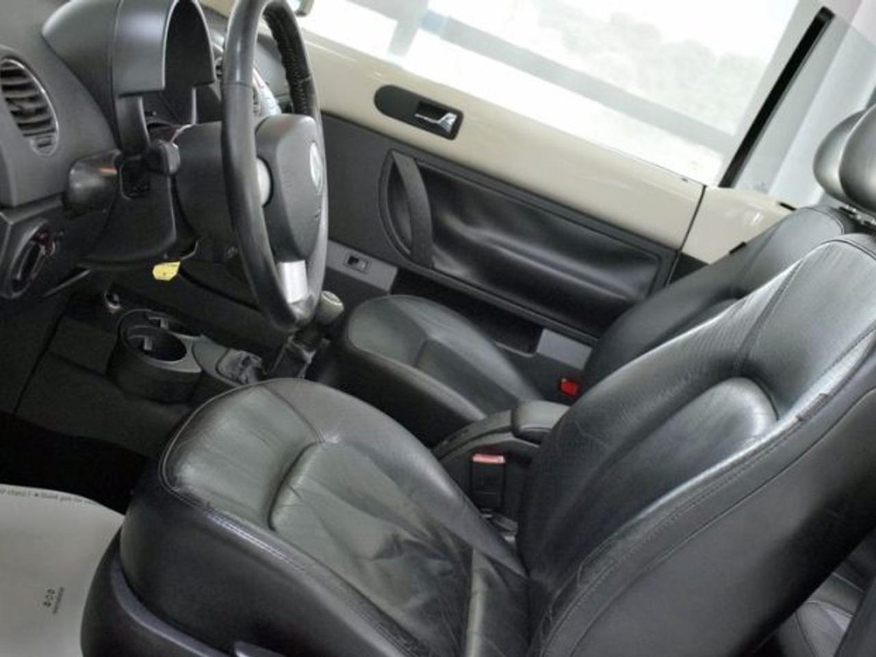 Volkswagen Maggiolino Cabrio 1.9 Tdi Higline #1220