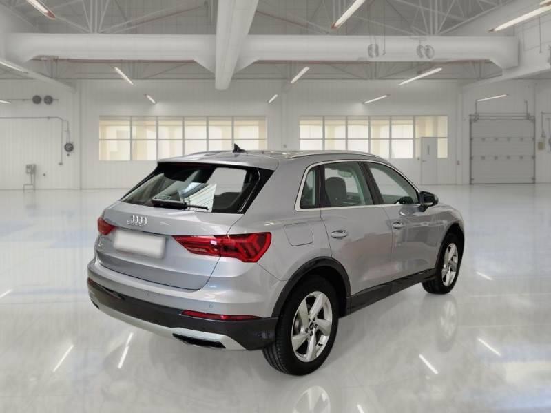Audi Q3 35 2.0 tdi Business Advanced s-tronic