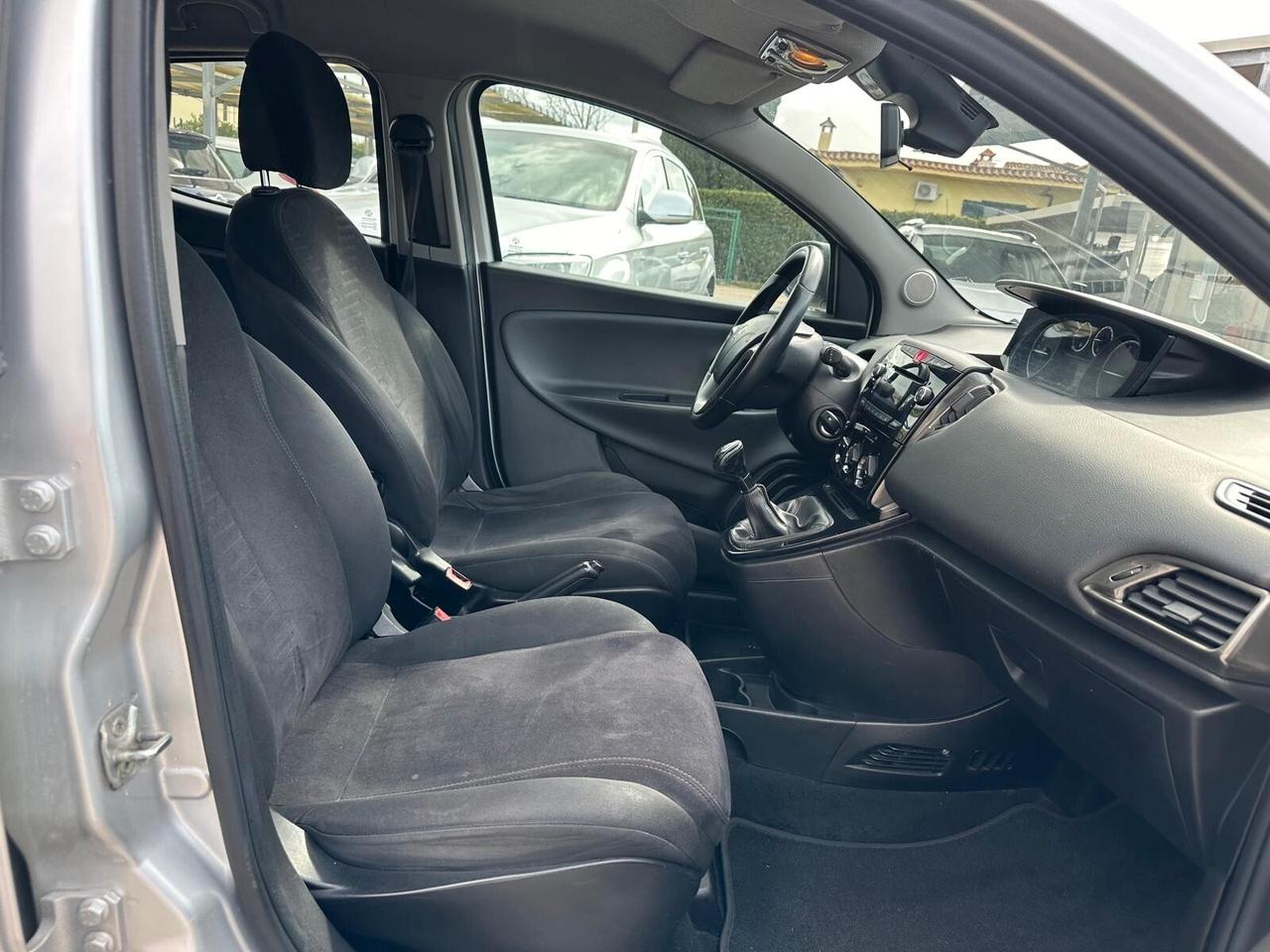 Lancia Ypsilon 1.3 MJT