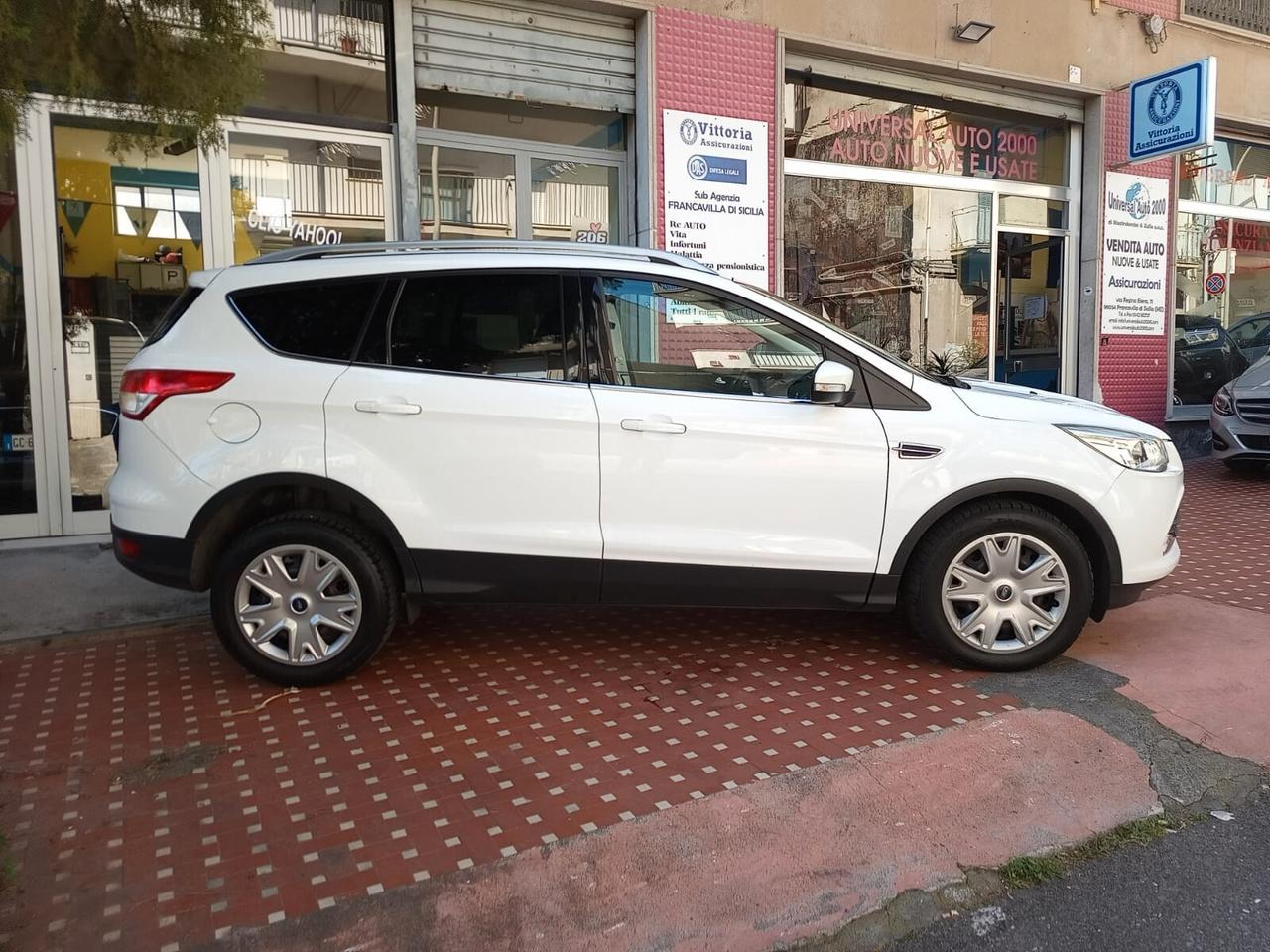 Ford Kuga 2.0 TDCI 140 CV 4WD Titanium