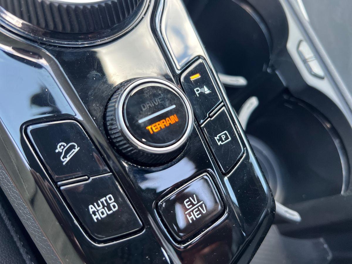 KIA SPORTAGE MY25 1.6 PHEV AWD GTL SR SPT