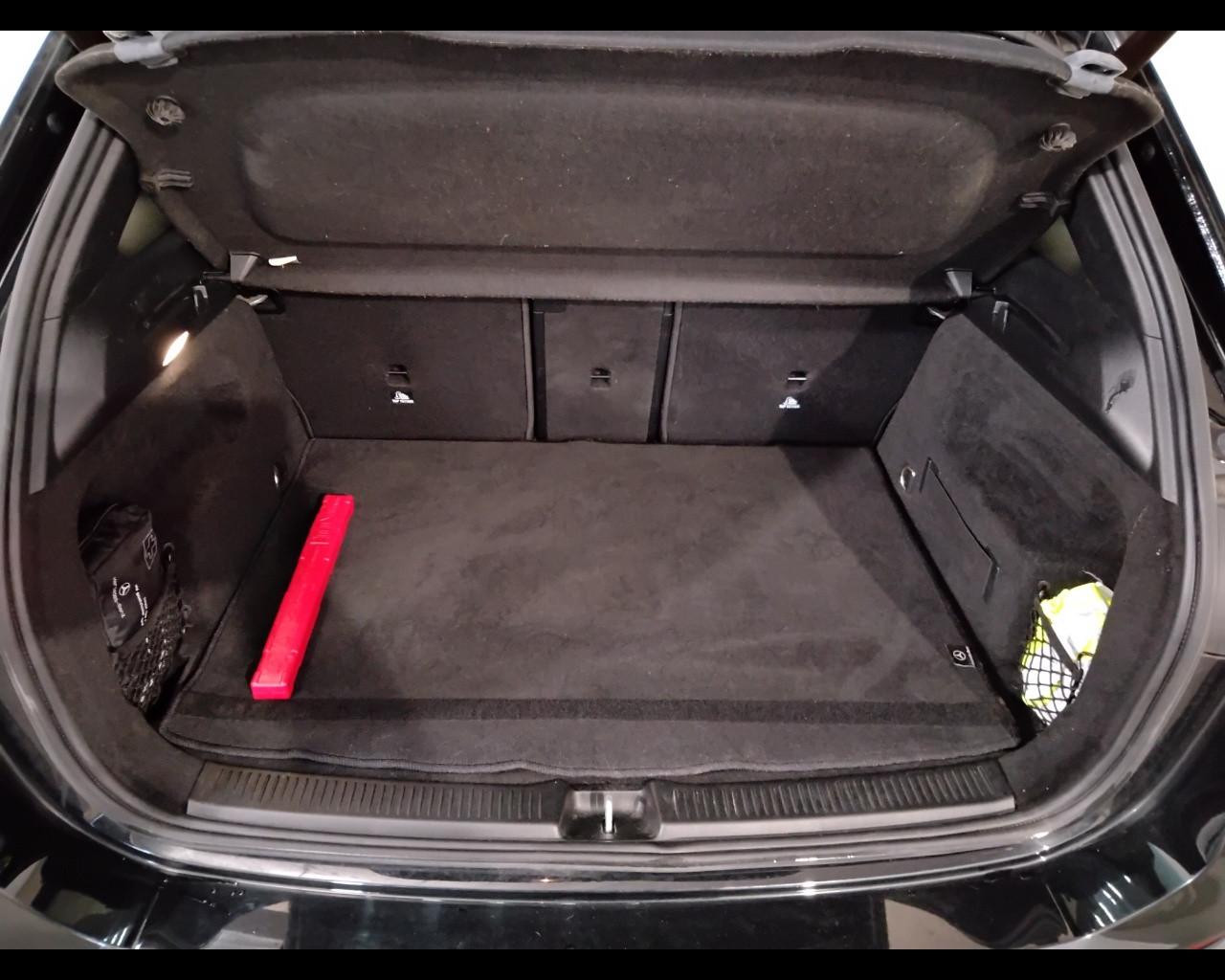 Mercedes-Benz Classe B - W247 2018 - B 180 Premium auto